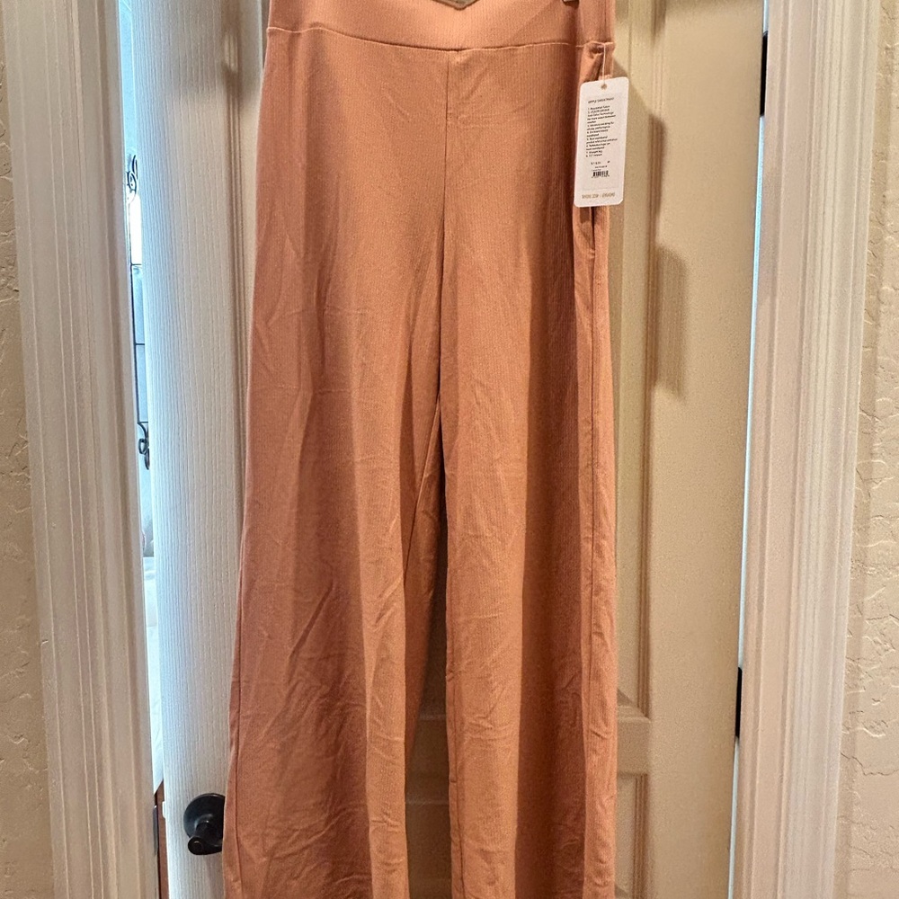 RHONE Women's Coral Wide Leg Pants